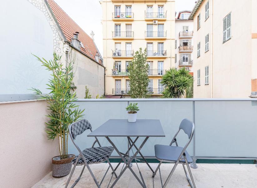 Studio Cozy Avec Terrasse N12 Nisa Exterior foto