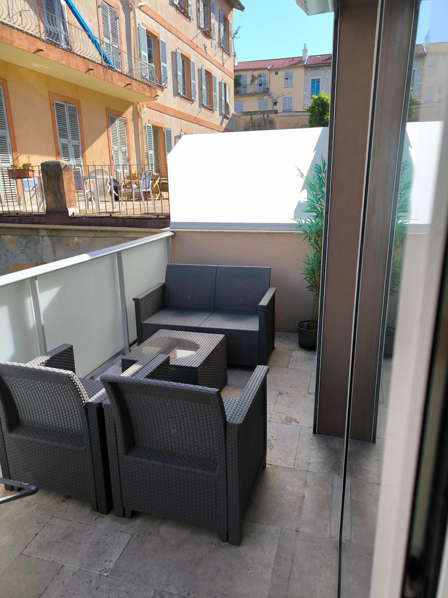 Studio Cozy Avec Terrasse N12 Nisa Exterior foto
