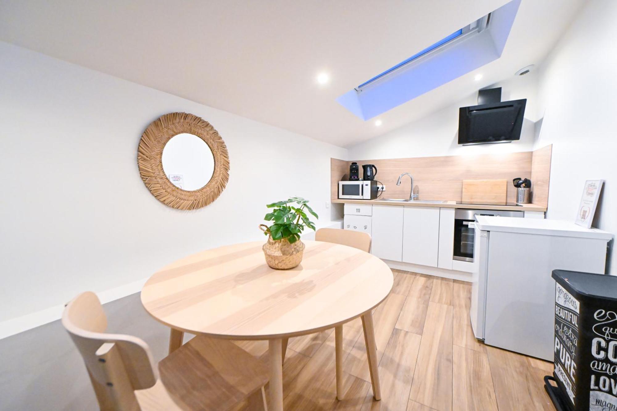 Studio Cozy Avec Terrasse N12 Nisa Exterior foto